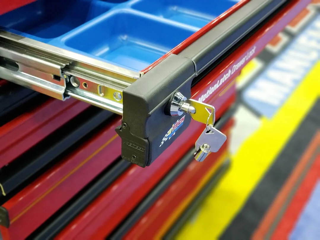 Detail shot of CTech’s new ‘Full-Bank’ Tool Drawer Locking Function.